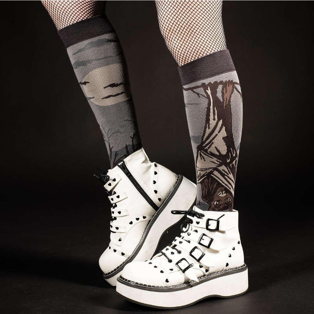 Footclothes - Bat Kniehoge sokken - Bruin